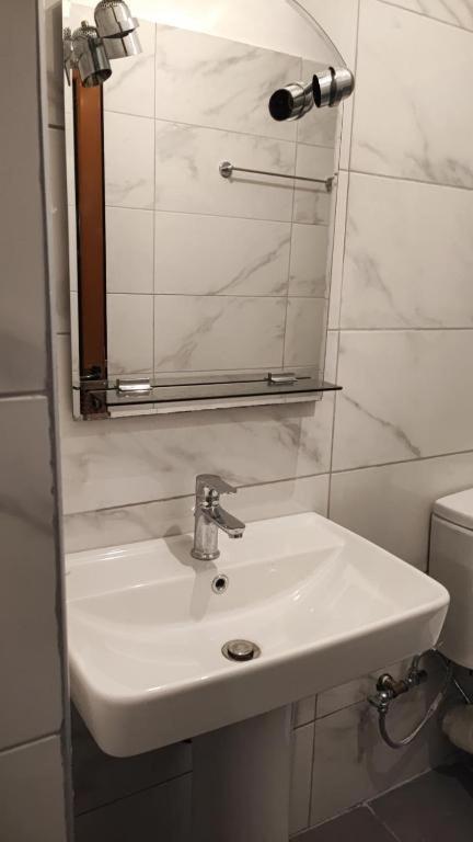 Dea1 Majlinda Apartment Sarandë Exteriör bild