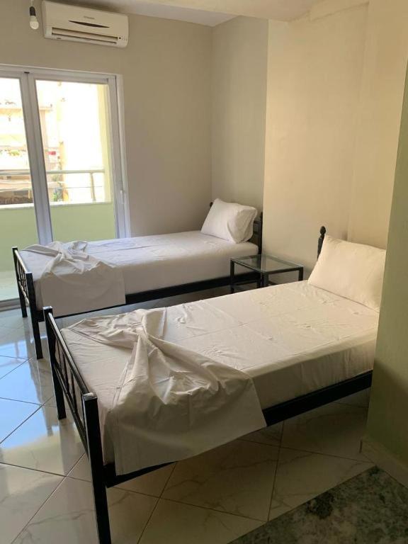 Dea1 Majlinda Apartment Sarandë Exteriör bild