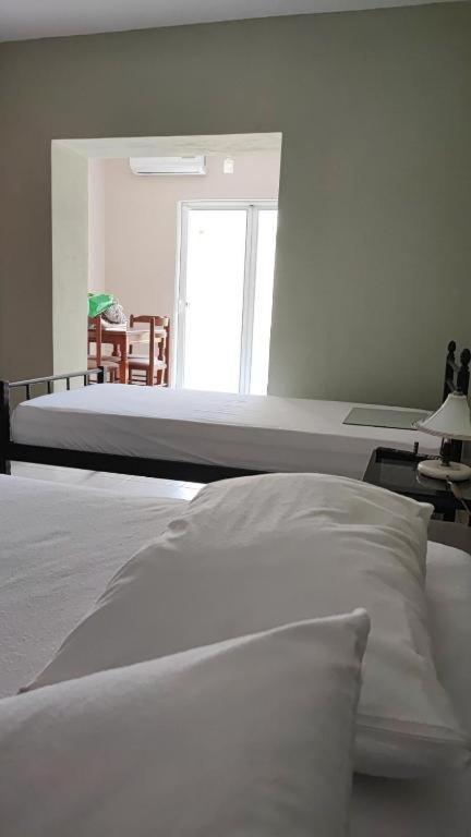 Dea1 Majlinda Apartment Sarandë Exteriör bild